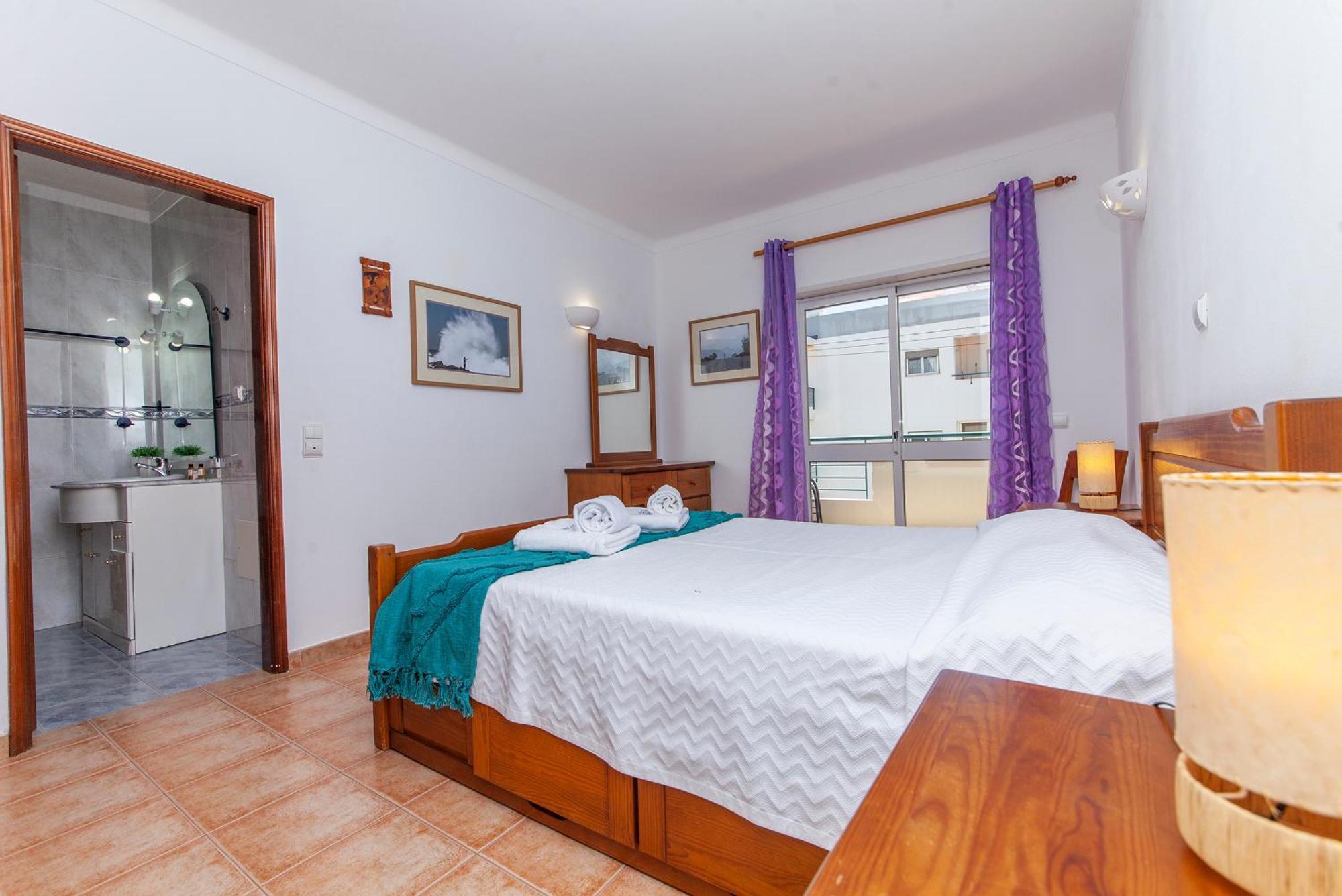P - Meia-Praia Seaview Guesthouse Lagos Bilik gambar